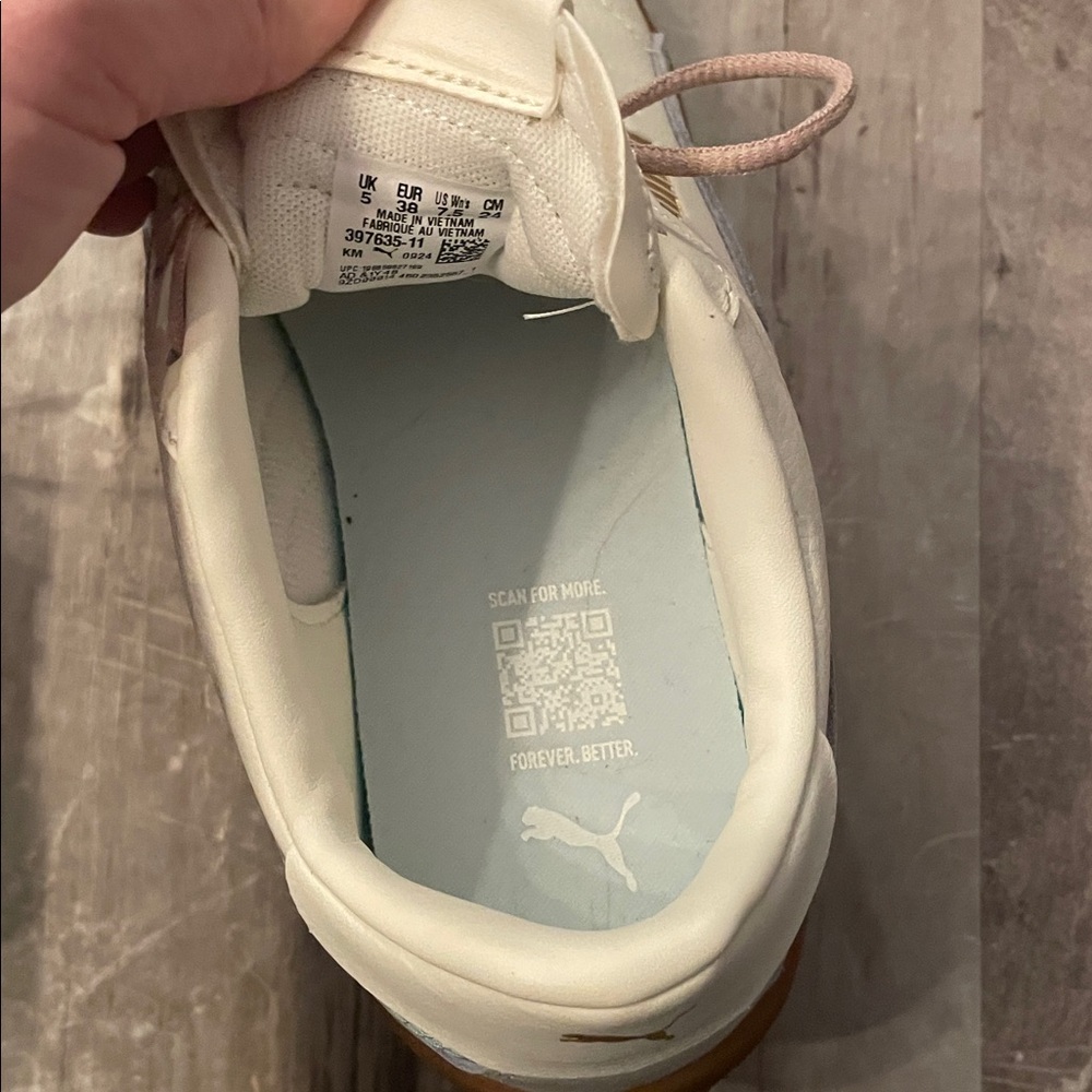 Womens Puma Shoes - Picture 6 of 8